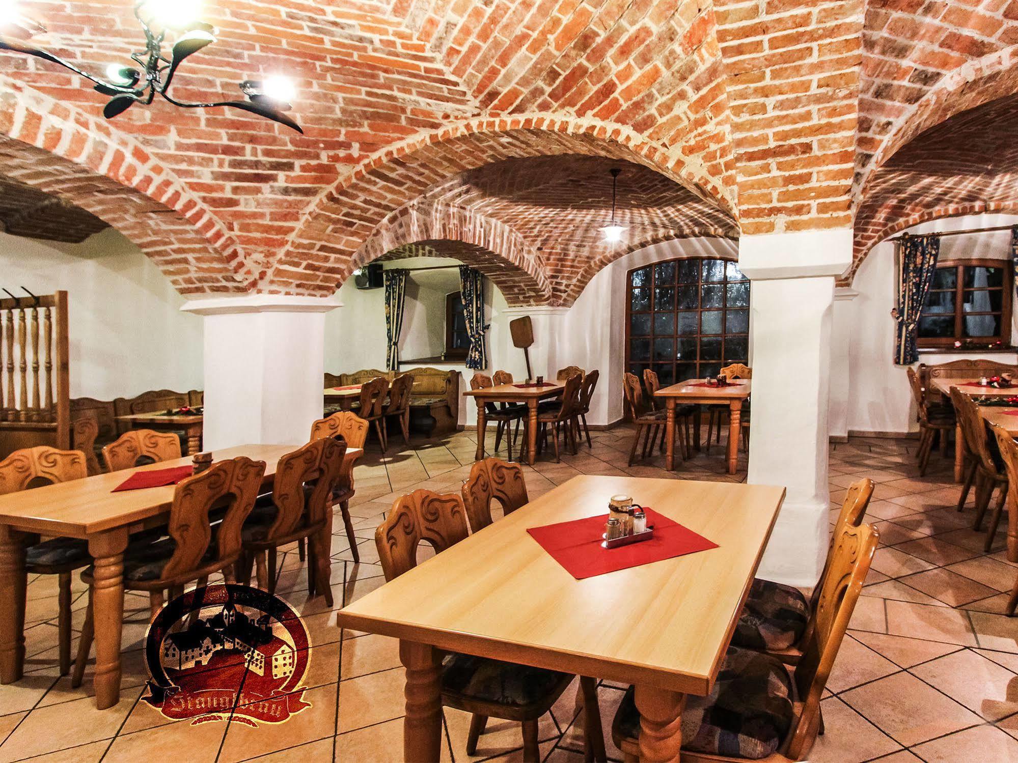 Brauereigasthof Stanglbraeu Hausen  Екстер'єр фото